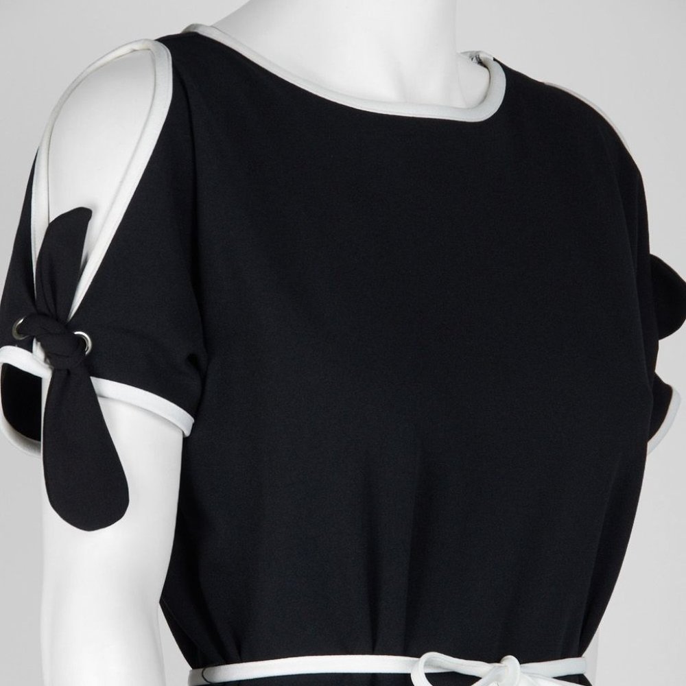 Sharagano Piping Detail Tie Sleeve Stretch Crepe Dress